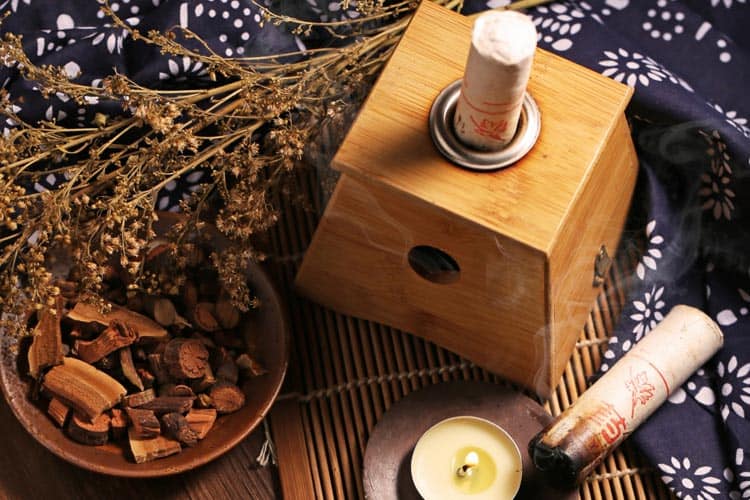 Médecine Traditionnelle Chinoise Moxibustion